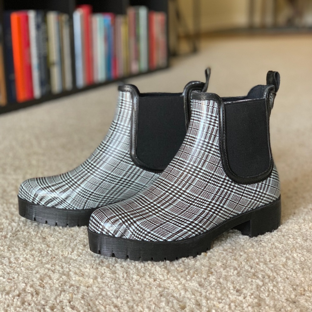 NWT Jeffrey Campbell Chelsea Rain Boots